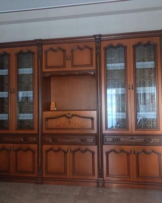 Parete attrezzata classica in legno massello con v