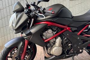 Kawasaki ER-6n 650cc