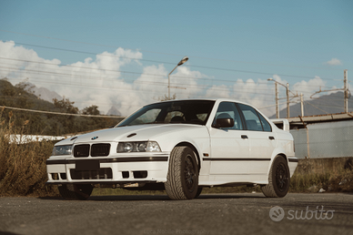 E36 320i swap