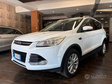 Ford Kuga 2.0 TDCI 150 CV S&S 4WD Powershift Titan