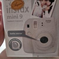 macchina fotografica Fujifilm Instax Mini 9
