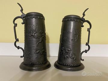 Set Boccali in peltro con incisioni