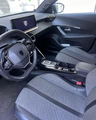 AUTO PRIVATO
