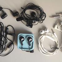 Maxi lotto auricolari e cuffie miste + accessori