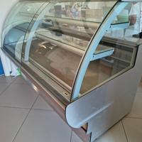 Banco vetrina refrigerato per pasticceria