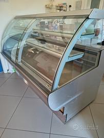 Banco vetrina refrigerato per pasticceria