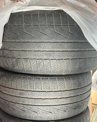 Gomme invernali Pirelli Sottozero 265/40/R18