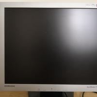 Samsung sync master 710v 17" monitor PC