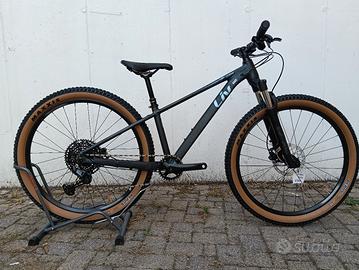 MTB LIV TEMPT 1