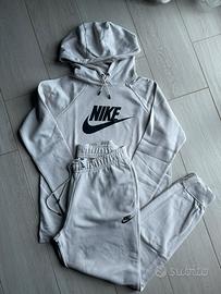 Tuta Nike