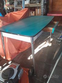 Tavolo in formica vintage 