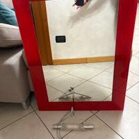 Specchio bagno rosso con luce