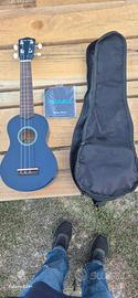 Ukulele Harley Benton HBU-12 Blue + Custodia