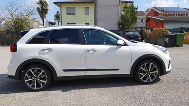 KIA NIRO HIBRID EVOLUTION