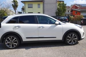 KIA NIRO HIBRID EVOLUTION