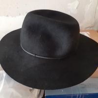 Cappello in feltro colore nero tg.unica