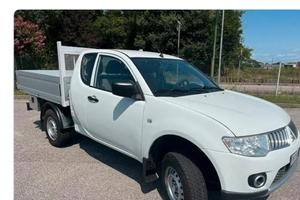 Un pick up con ribaltabile fisso