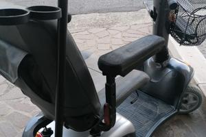 Scooter elettrico anziani disabili