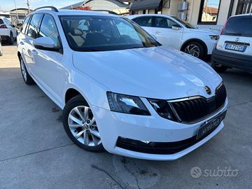 Skoda Octavia 2.0 TDI SCR 184 CV DSG Wagon 4x4 Sco