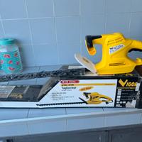 Taglia siepi elettrico