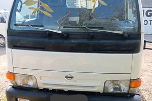 Piattaforma aerea 20 mt su Nissan Cab star 