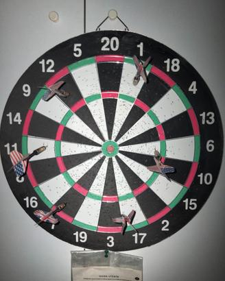 TIRO A SEGNO CON 6 FRECCETTE