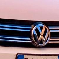 Grigia anteriore Volkswagen Tiguan
