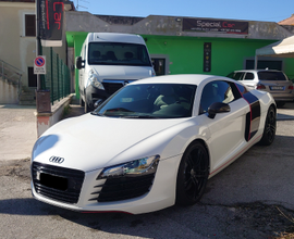 Audi R8 FSI QUATTRO R-TRONIC