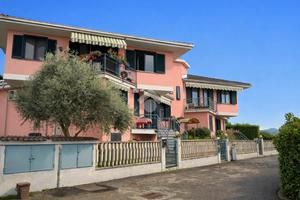 4 LOCALI A CRESCENTINO