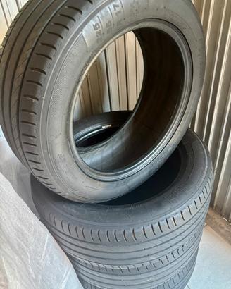 Gomme estive auto