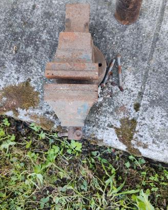 morsa da banco parallela e girevole in ghisa