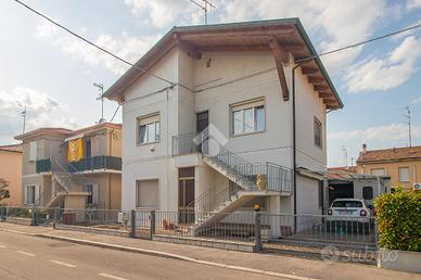 MULTILOCALE A RAVENNA