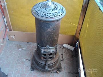 stufa antica in ghisa x9
