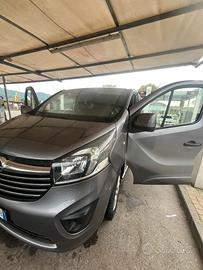 Opel vivaro bi turbo