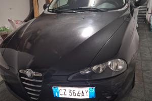 Alfa 147 jtd  aria climatizzata comandi al volante