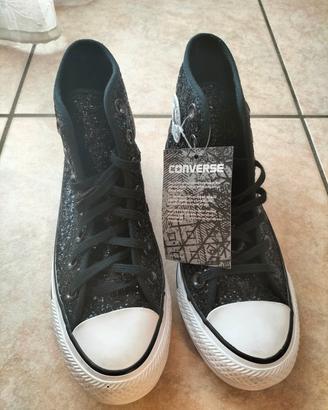 Converse n. 35 glitter nero.  nuove