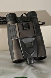 Binocolo con fotocamera digitale