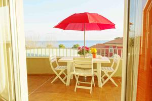 Alloggio Bilocale 50 mt dal mare e 7 Km da Sanremo