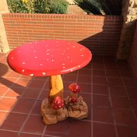 tavolo a forma di fungo