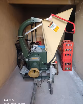 Cippatore per trattore agricolo