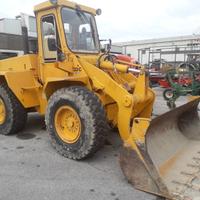 Pala gommata HANOMAG mod. 33C