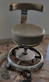 sedia medica in pelle