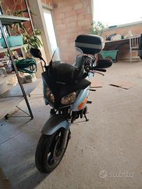 Honda cbf 600