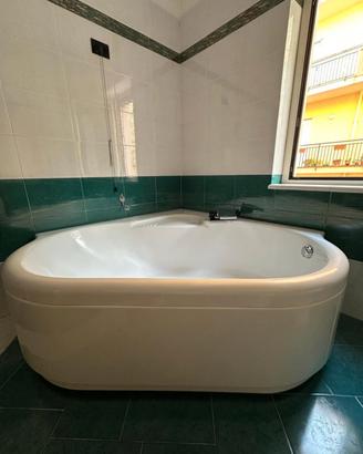 vasca da bagno angolare 