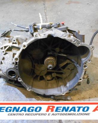 Cambio MANUALE VOLVO V70 2.4B 103KW B5244S 9482155