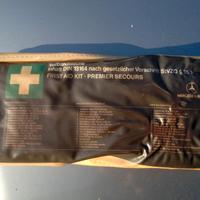 Mercedes w124 200 kit medico primo soccorso