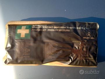 Mercedes w124 200 kit medico primo soccorso