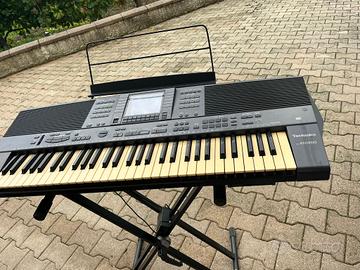 tastiera piano con supporto  