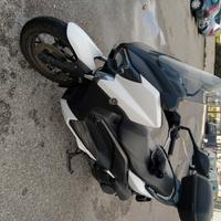 Yamaha X-Max 250 - 2016