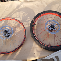 Cerchi 20" doppi freni
